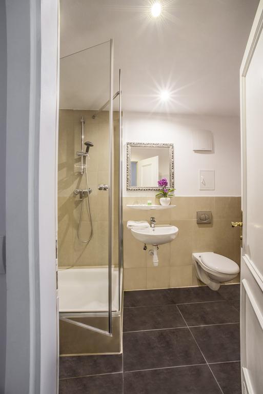 Hotel Storchen Ravensburg Bilik gambar