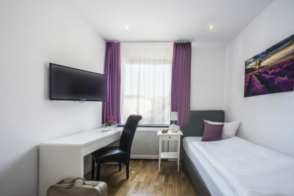 Hotel Storchen Ravensburg Bilik gambar